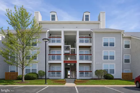 9900 Boysenberry Way #268-4, Gaithersburg, MD 20879