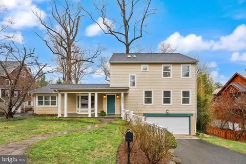6523 79th Pl, Cabin John, MD 20818