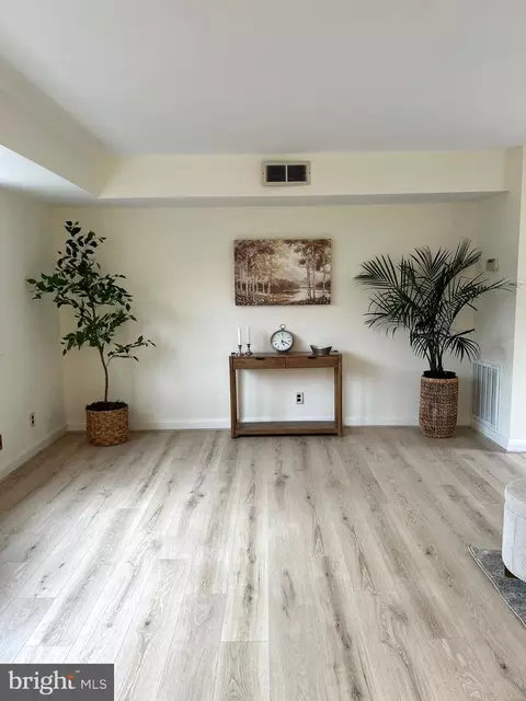 Living - 8542 Manchester Rd #1-6, Silver Spring, MD 20901 photo 3 of 4