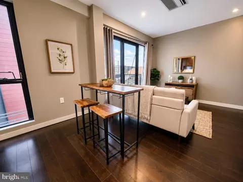 Living - 1320 Fenwick Ln #203, Silver Spring, MD 20910 photo 1 of 5