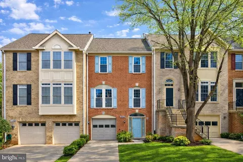 13766 Lambertina Pl, Rockville, MD 20850
