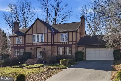 6 Mercy Ct, Potomac, MD 20854