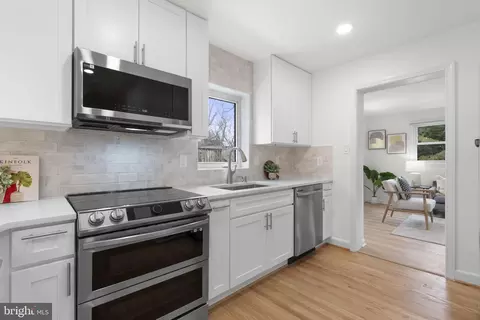 417 Mansfield Rd, Silver Spring, MD 20910 photo 10
