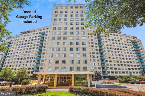 10500 Rockville Pike #328, Rockville, MD 20852