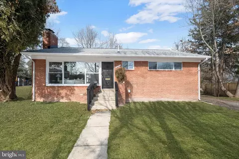 411 Dennis Ave, Silver Spring, MD 20901