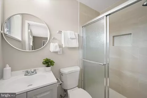 Bath - 411 Dennis Ave, Silver Spring, MD 20901 photo 1 of 3