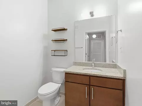 Bath - 8005 13th St #411, Silver Spring, MD 20910 photo 1 of 3