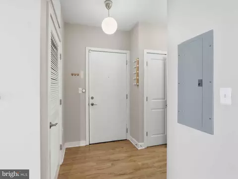 Entry Way - 8005 13th St #411, Silver Spring, MD 20910 photo 5 of 6
