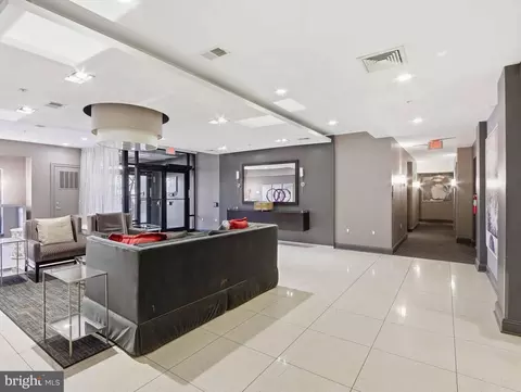 Entry Way - 8005 13th St #411, Silver Spring, MD 20910 photo 3 of 6