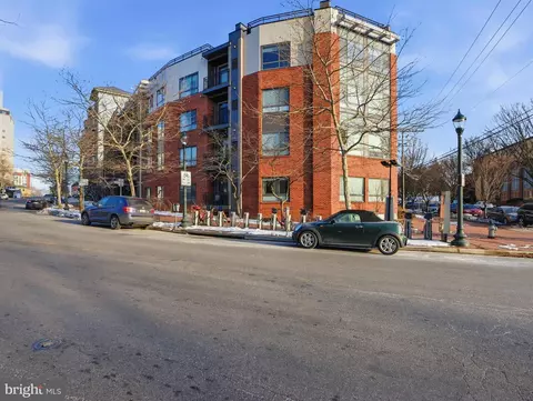 8005 13th St #411, Silver Spring, MD 20910
