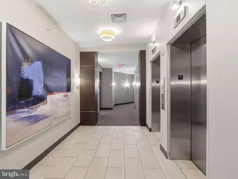 Entry Way - 8005 13th St #411, Silver Spring, MD 20910 photo 2 of 6