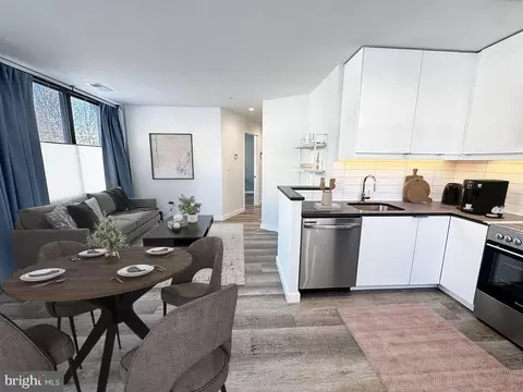700 Roeder Rd #103, Silver Spring, MD 20910 photo 1