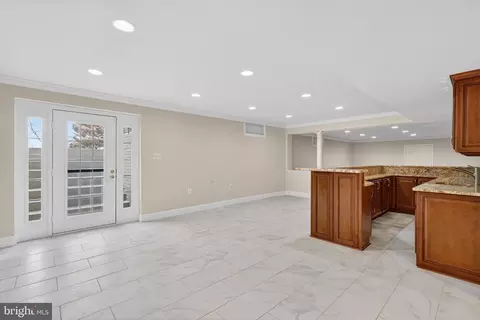 1018 Heartfields Dr, Silver Spring, MD 20904 photo 32