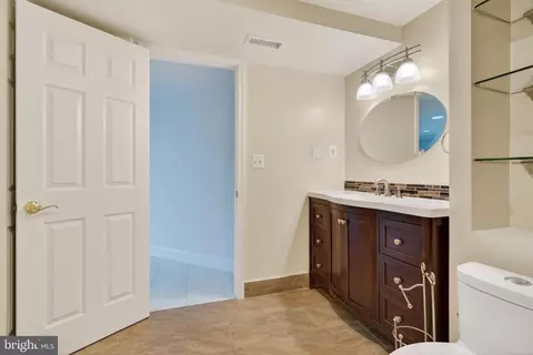 1018 Heartfields Dr, Silver Spring, MD 20904 photo 37