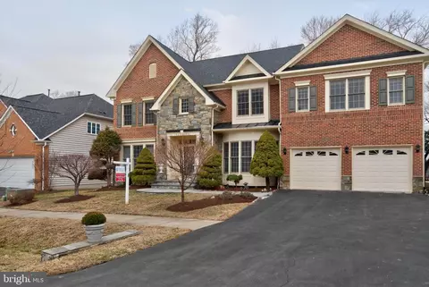 1018 Heartfields Dr, Silver Spring, MD 20904