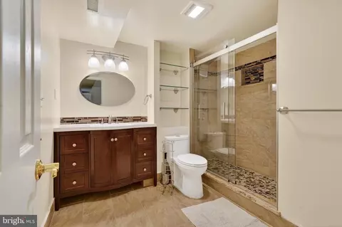 1018 Heartfields Dr, Silver Spring, MD 20904 photo 38