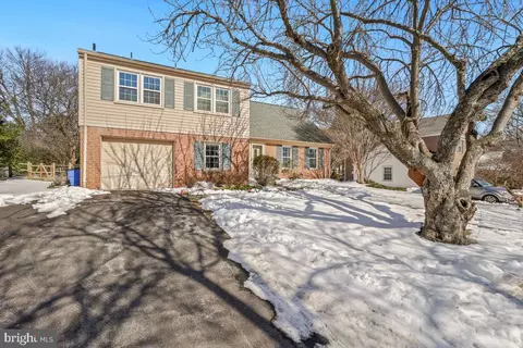 19105 N Pike Creek Pl, Montgomery Village, MD 20886