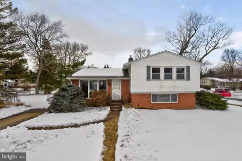 13220 Holdridge Rd, Silver Spring, MD 20906
