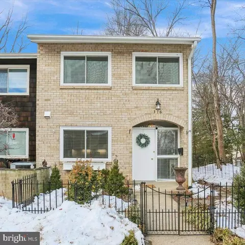 316 New Mark Esplanade, Rockville, MD 20850