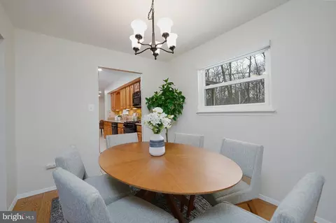 Dining - 14316 Piccadilly Rd, Silver Spring, MD 20906 photo 2 of 3