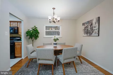 Dining - 14316 Piccadilly Rd, Silver Spring, MD 20906 photo 1 of 3