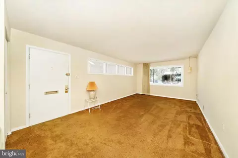 10812 Lombardy Rd, Silver Spring, MD 20901 photo 2