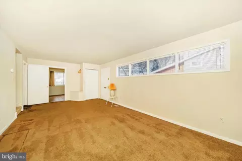 10812 Lombardy Rd, Silver Spring, MD 20901 photo 3