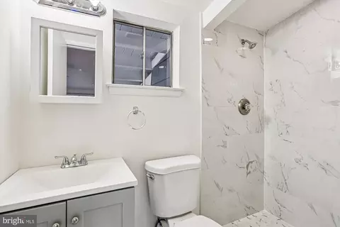 Bath - 420 Lamberton Dr, Silver Spring, MD 20902 photo 1 of 2