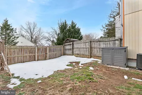 Exterior - 17425 Hughes Rd, Poolesville, MD 20837 photo 3 of 3