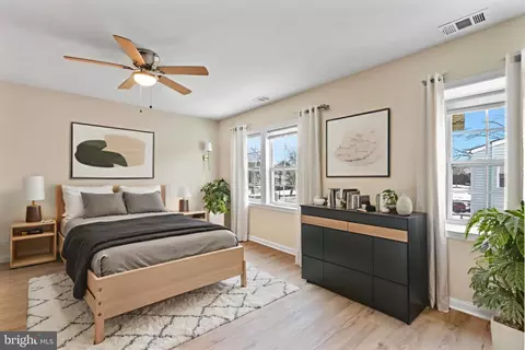 Bedroom - 17425 Hughes Rd, Poolesville, MD 20837 photo 1 of 4