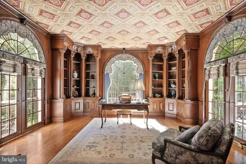 9721 Sorrel Ave, Potomac, MD 20854