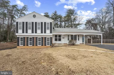 8607 Wild Olive Dr, Potomac, MD 20854