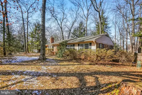 6105 Tilden Ln, Rockville, MD 20852