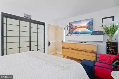 Bedroom - 10832 Margate Rd, Silver Spring, MD 20901 photo 5 of 8