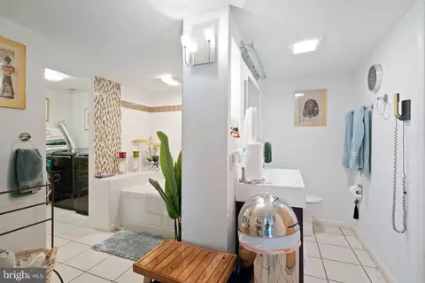 Bath - 10832 Margate Rd, Silver Spring, MD 20901 photo 1 of 1
