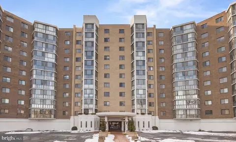 15115 Interlachen Dr #3-716, Silver Spring, MD 20906