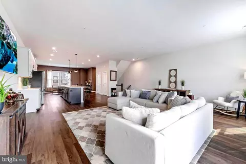 16342 Connors Way #4, Rockville, MD 20855