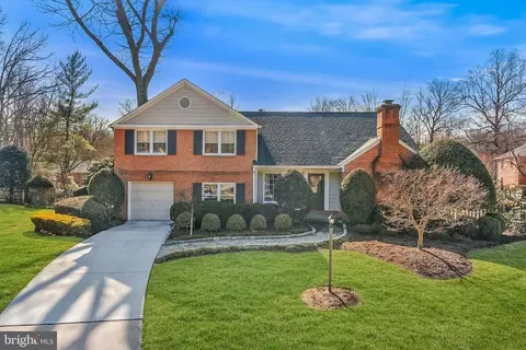 11300 Rolling House Rd, North Bethesda, MD 20852
