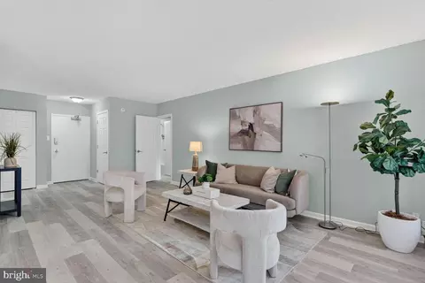 4515 Willard Ave #1414S, Chevy Chase, MD 20815