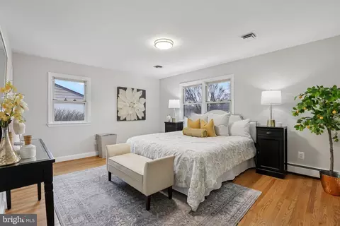 Bedroom - 216 Paula Lynn Dr, Silver Spring, MD 20904 photo 1 of 8