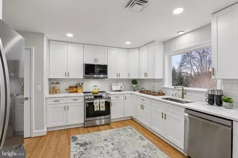 Kitchen - 216 Paula Lynn Dr, Silver Spring, MD 20904 photo 3 of 3