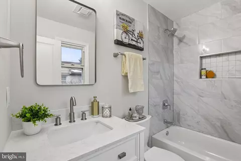 Bath - 216 Paula Lynn Dr, Silver Spring, MD 20904 photo 1 of 4