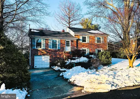 5807 Ogden Ct, Bethesda, MD 20816