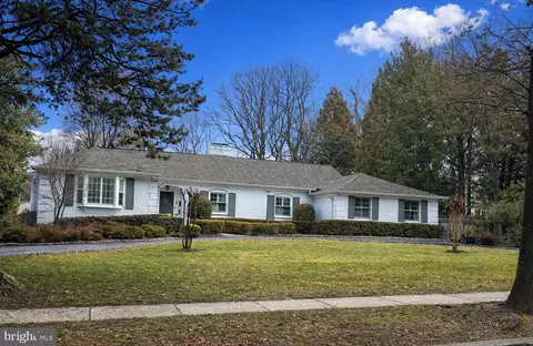 4905 Dorset Ave, Chevy Chase, MD 20815