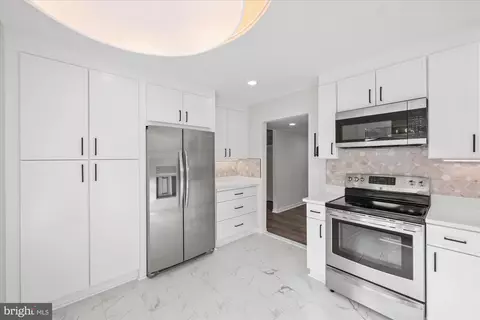 Kitchen - 9226 Three Oaks Dr, Silver Spring, MD 20901 photo 6 of 6