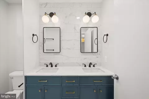 Bath - 9226 Three Oaks Dr, Silver Spring, MD 20901 photo 2 of 6