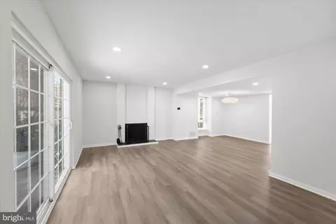Living - 9226 Three Oaks Dr, Silver Spring, MD 20901 photo 9 of 11