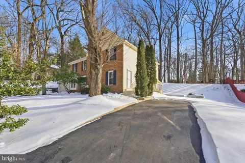 Exterior - 14629 Sandy Ridge Rd, Silver Spring, MD 20905 photo 3 of 9