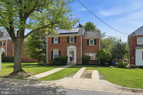 Exterior - 9604 Garwood St, Silver Spring, MD 20901 photo 8 of 12