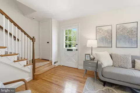 Entry Way - 9604 Garwood St, Silver Spring, MD 20901 photo 1 of 3